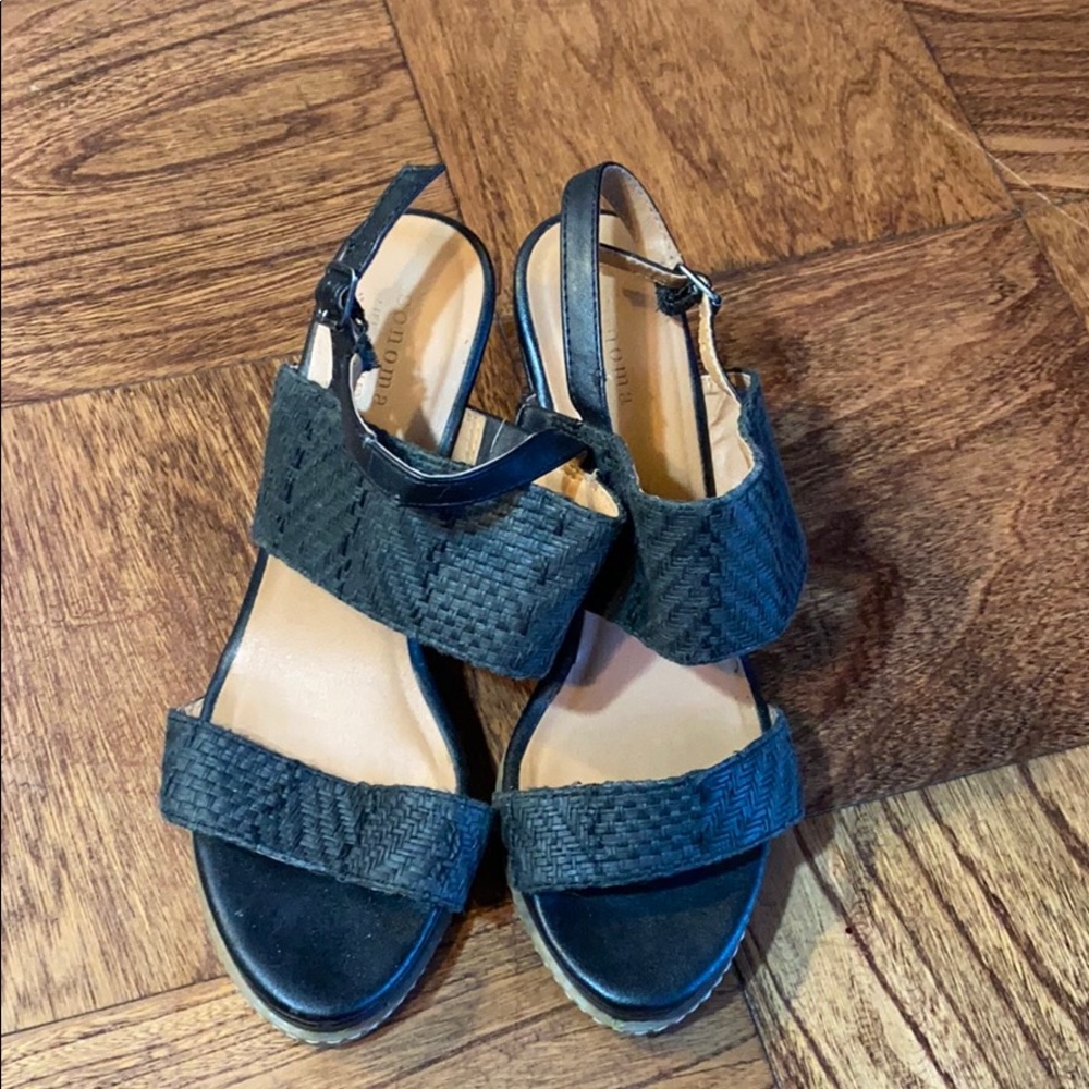 Sonoma brand wedges